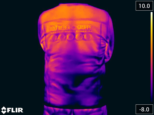 Thermogramm von Arbeitsjacke zum Arbeitsschutz im Test